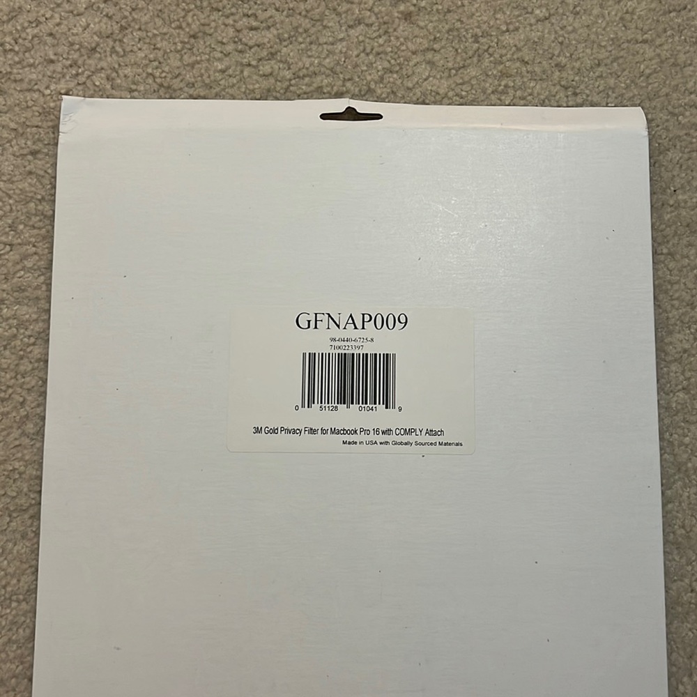 3M Gold Privacy Filter for Macbook Pro 16